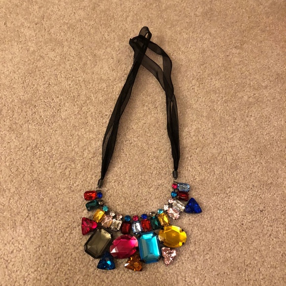 Jewelry - Beautiful statement necklace!